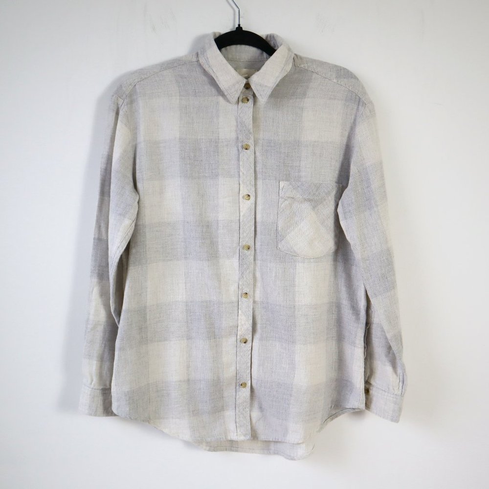 Wilfred Free White and Grey Plaid Flannel Button Front Collared Shirt, S…